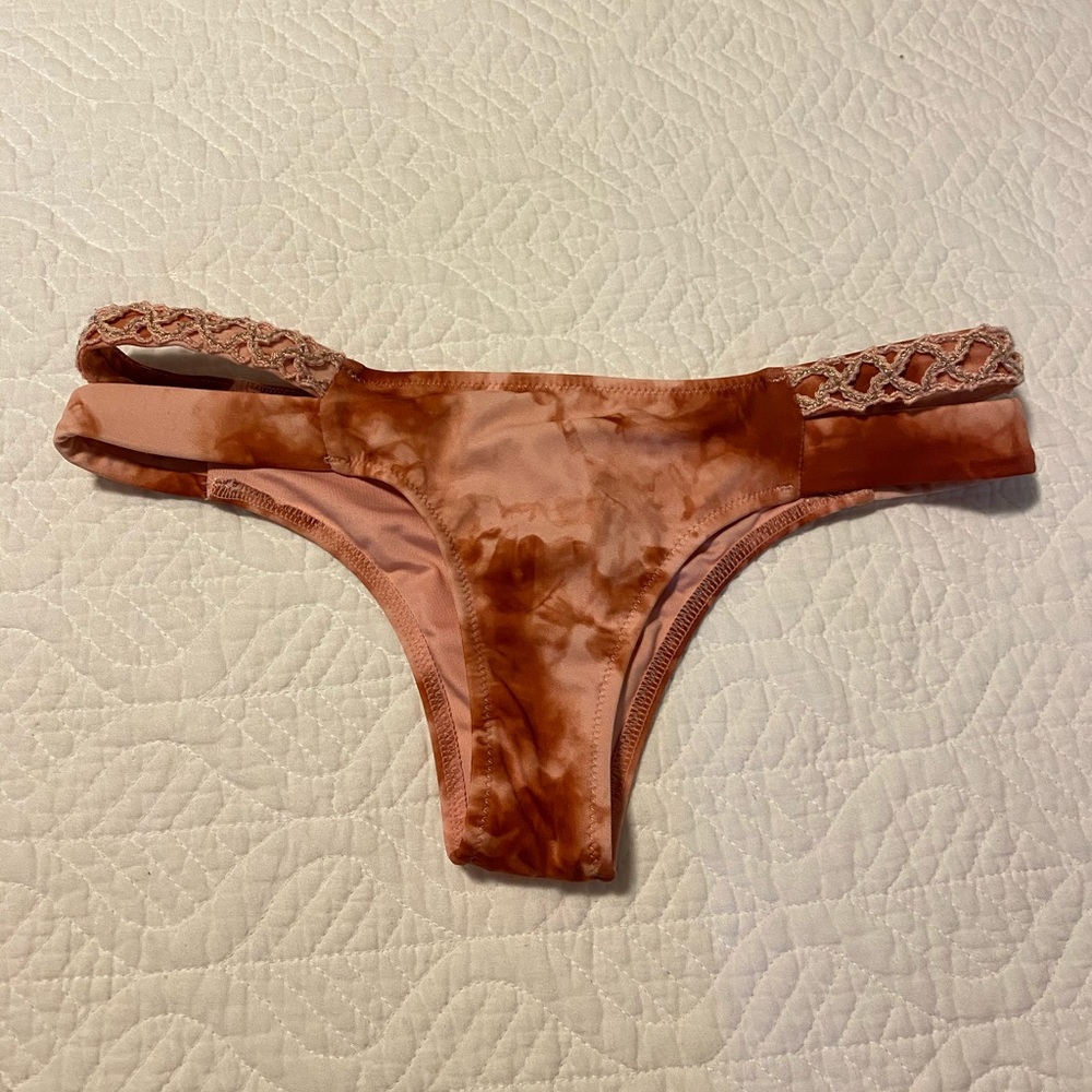Bikini bottom
